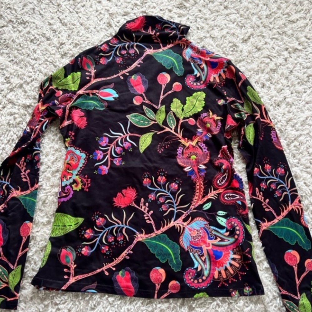 Floral High-Neck Top - Picture 3 of 3